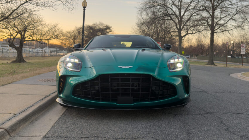 2025 Aston Martin Vantage 04 2560x1440 1746120279