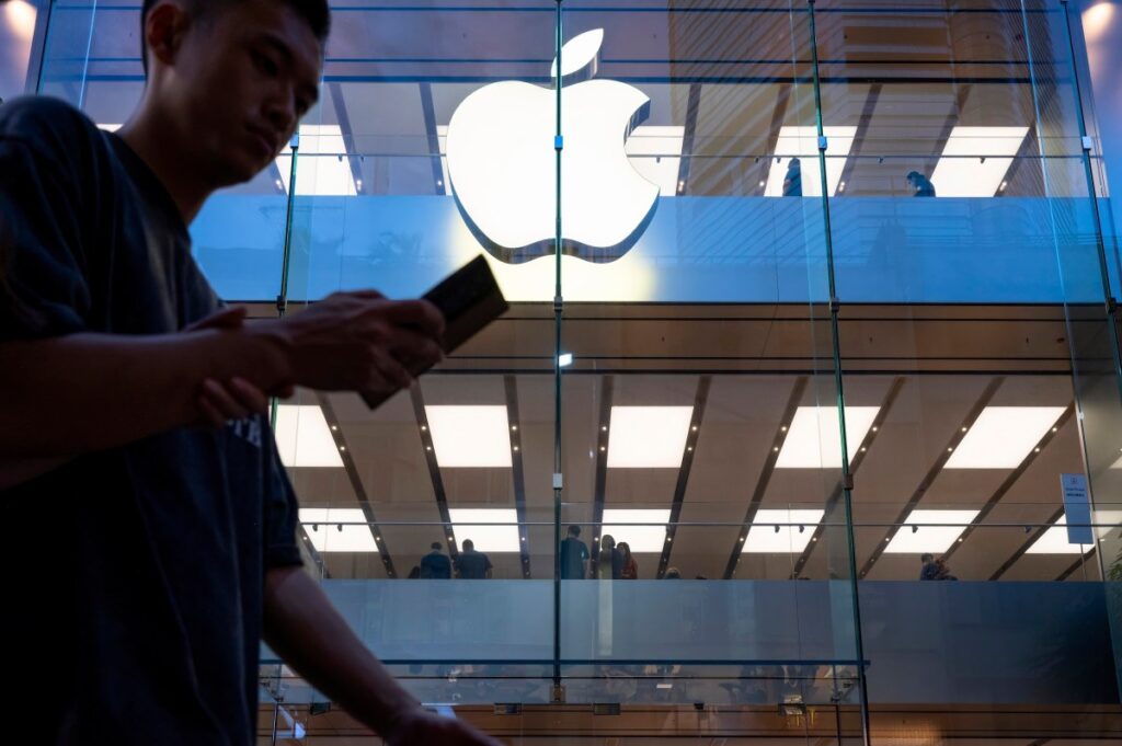 apple logo pedestrian