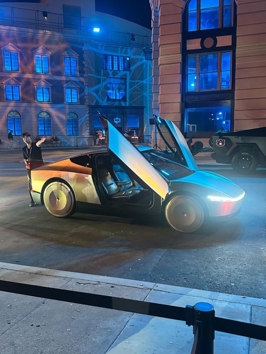cybercab gullwing