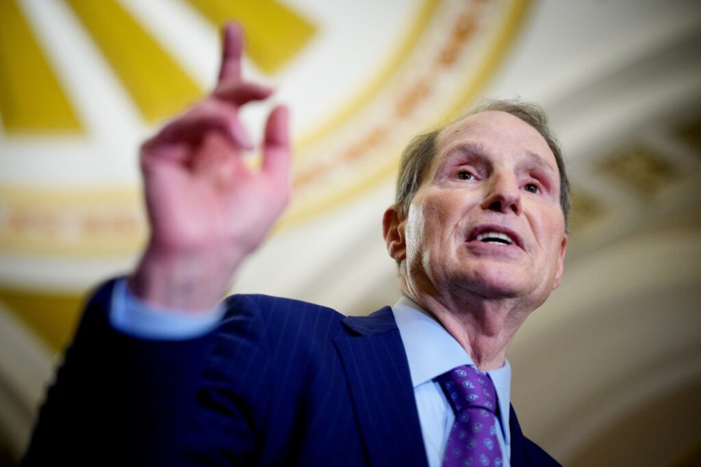 senator ron wyden